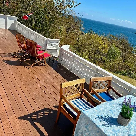 Sunny And Quiet Family On Marivold With View בית נופש